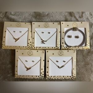 5 new Modern Expressions jewelry sets